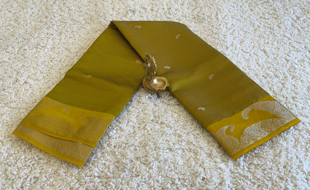 Semi Banarasi, ₹1699
